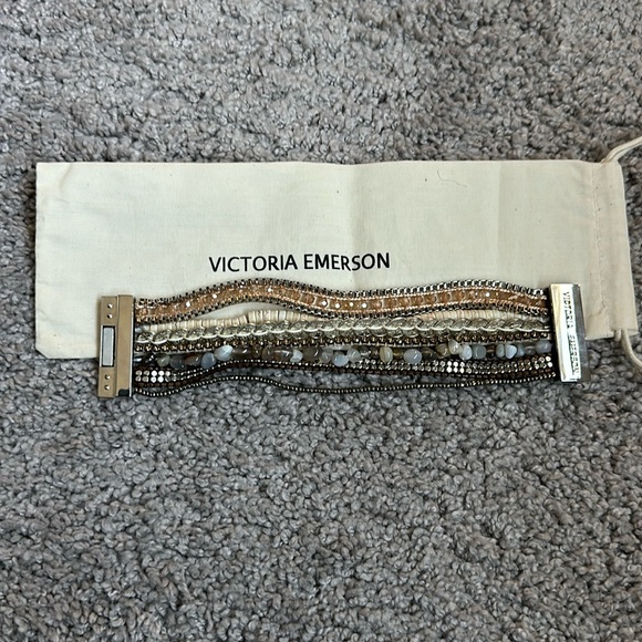 Victoria Emerson Magnetic Bracelet (Gold) - Picture 5 of 5